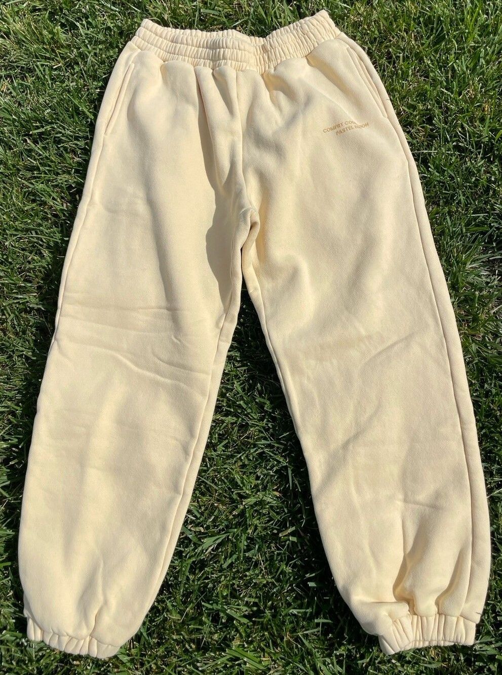 COMFRT Pastel Edit Butter Yellow Sweatpants Size Large